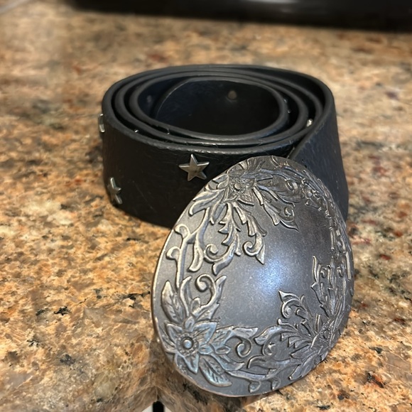 Gorgeous limited edition Hugo Boss Black leather Belt with silver metal - Picture 3 of 12